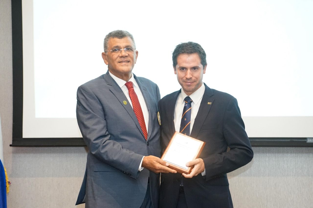 FEDOGOLF RECONOCE EL APOYO DE CAMPOS