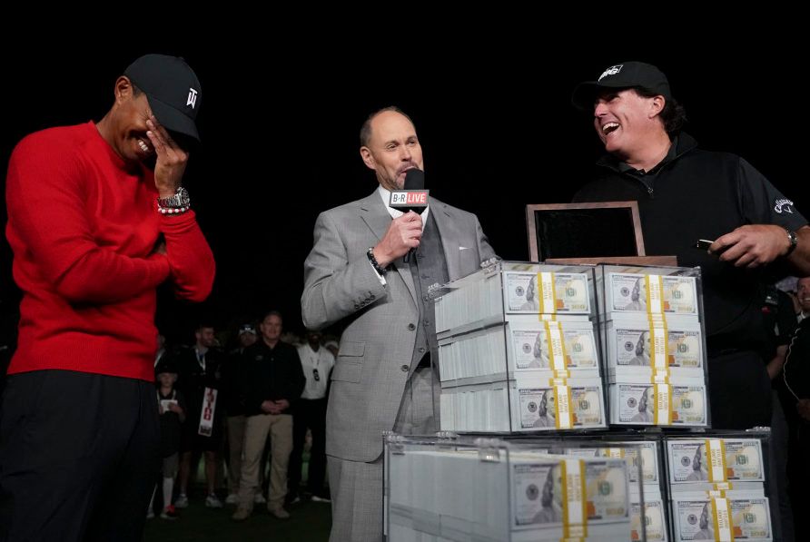 PHIL SE IMPONE EN »THE MATCH»