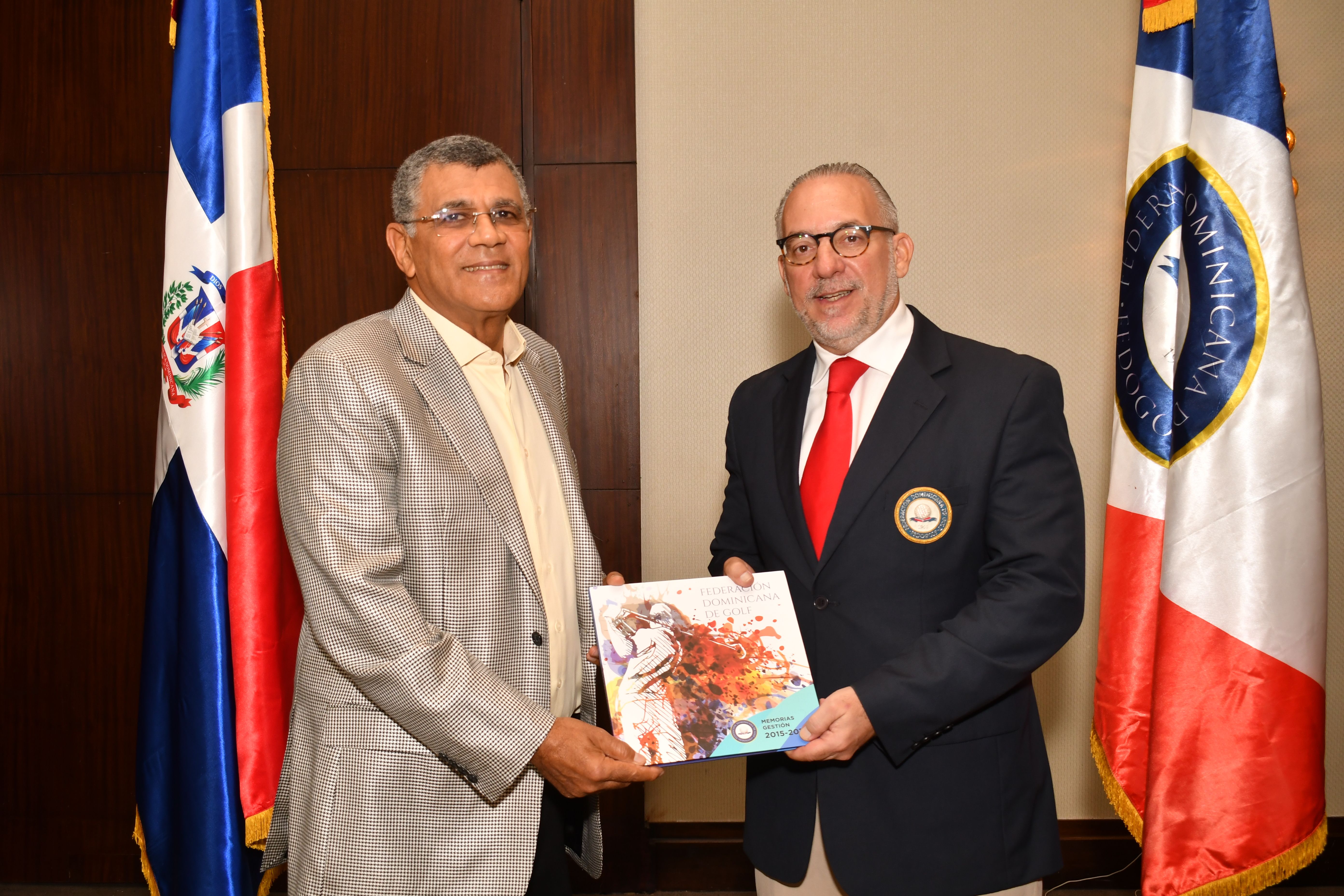 VILLALONA PRESENTA MEMORIAS DE GESTIÓN 2015-2018
