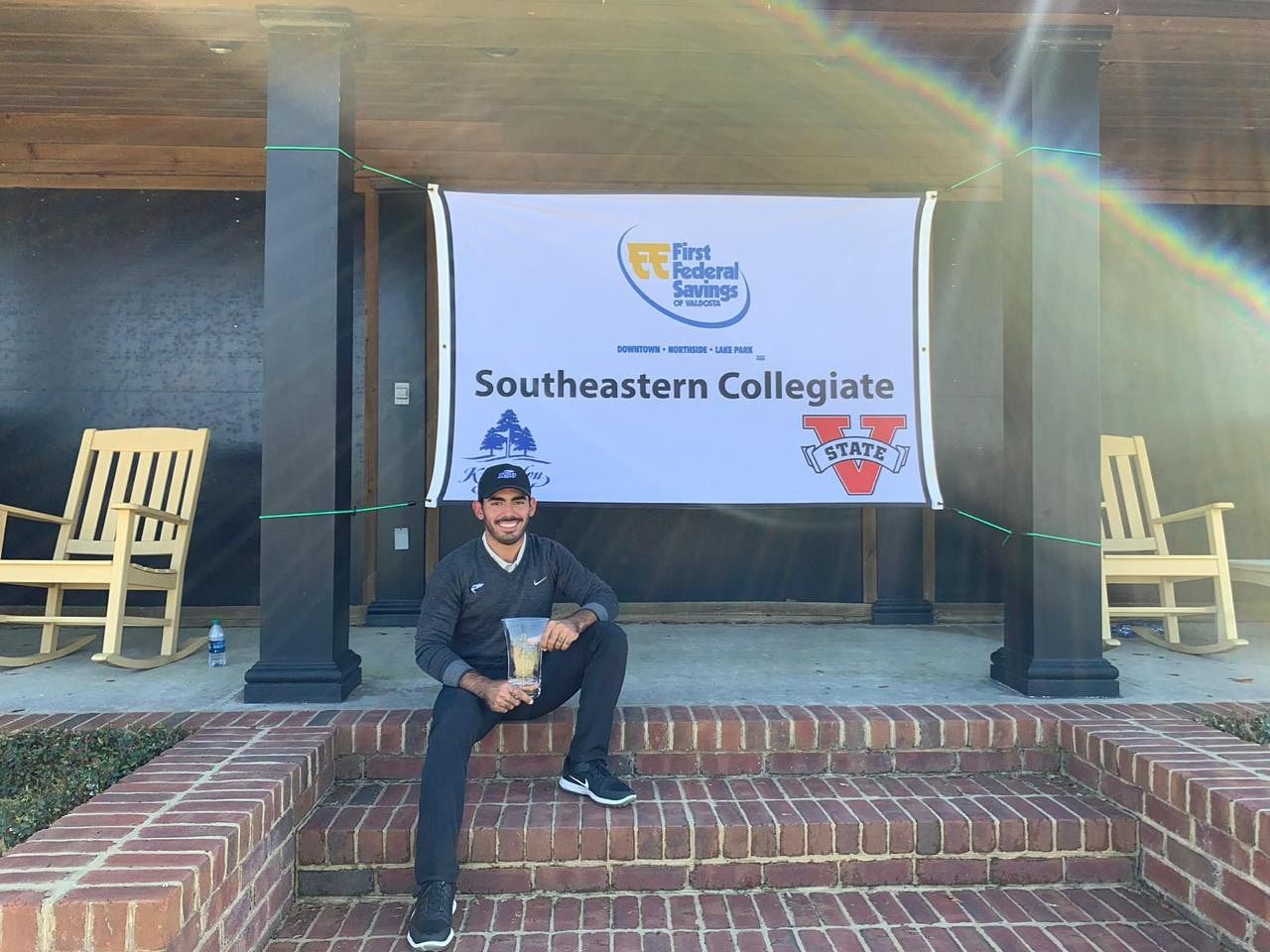 GUERRA GANA EL SOUTHEASTERN COLLEGIATE