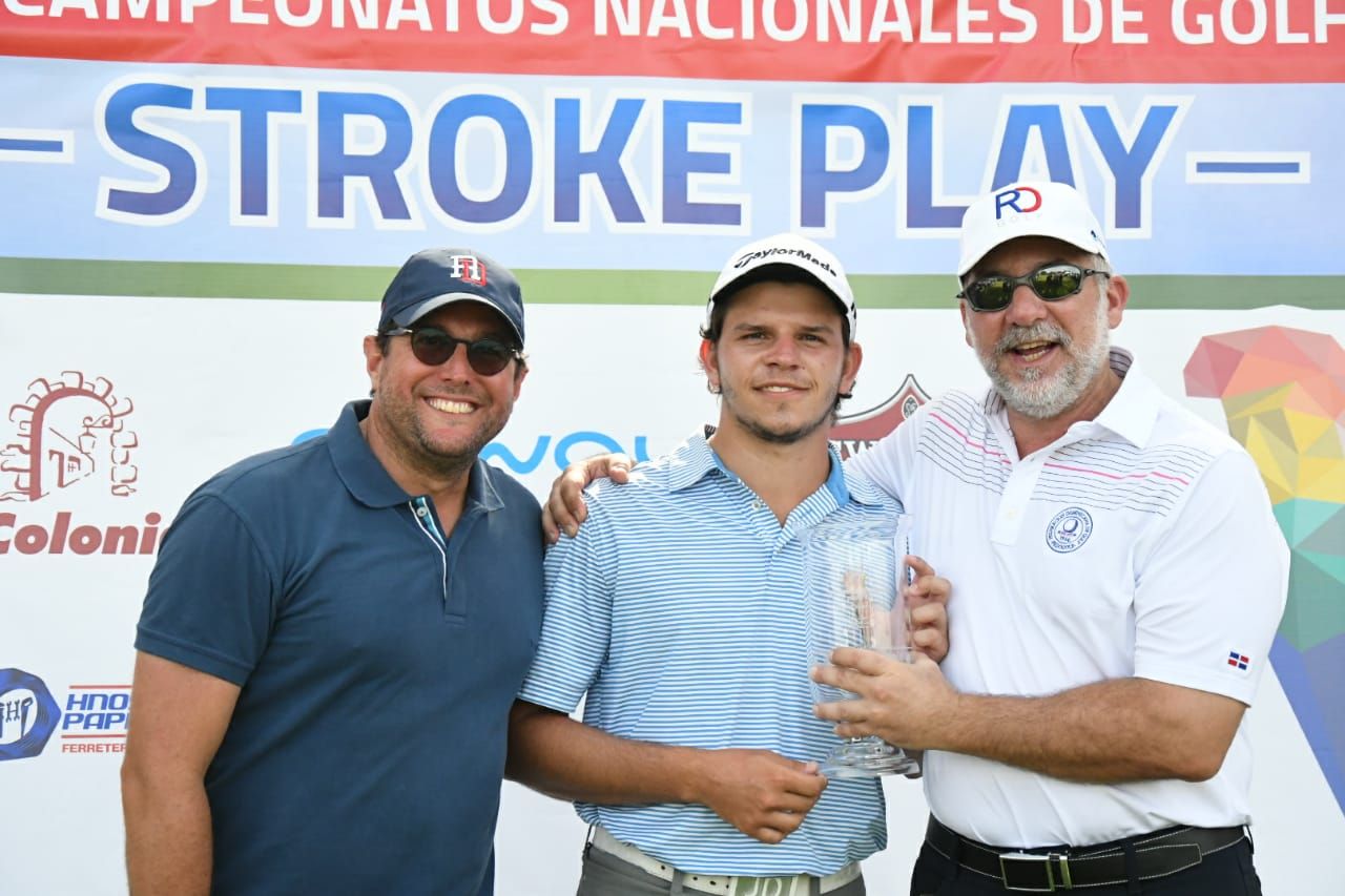DELGADO GANA CAMPEONATOS