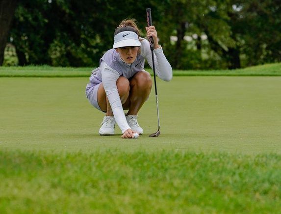 A ESPERA DE SU PRIMER BEBÉ Y SU REGRESO AL GOLF