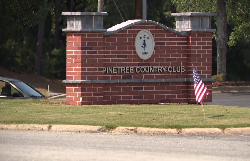 PROFESIONAL DEL GOLF MUERE EN UN CAMPO DE GEORGIA